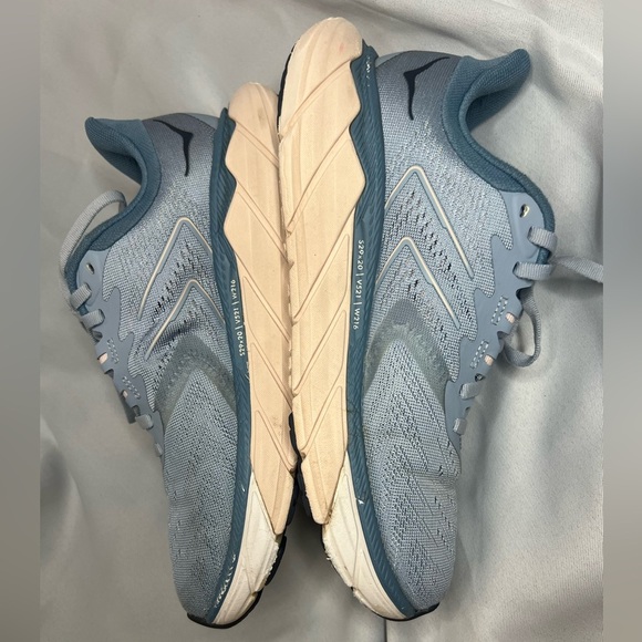 HOKA One One W AHARI 5 Women's Running Shoes White/Blue/Pink Size 6.5B - Picture 5 of 8